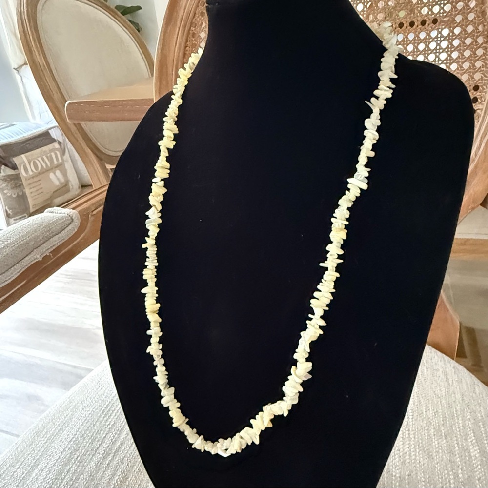 Mother of Pearl Chip Bead Necklace